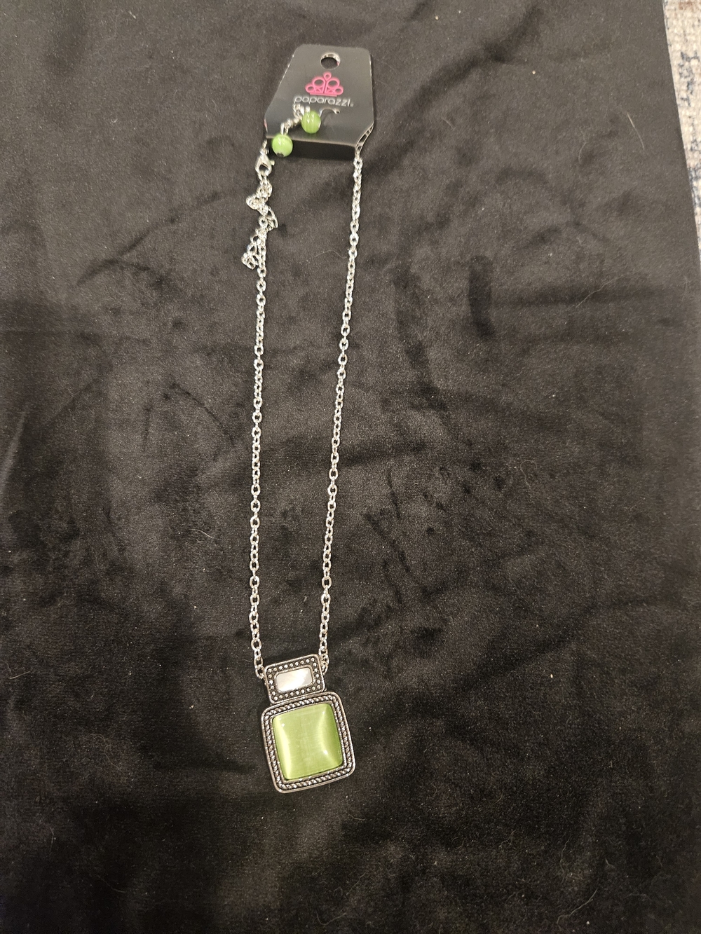 Paparazzi Silver Necklace with Green Stone Pendant